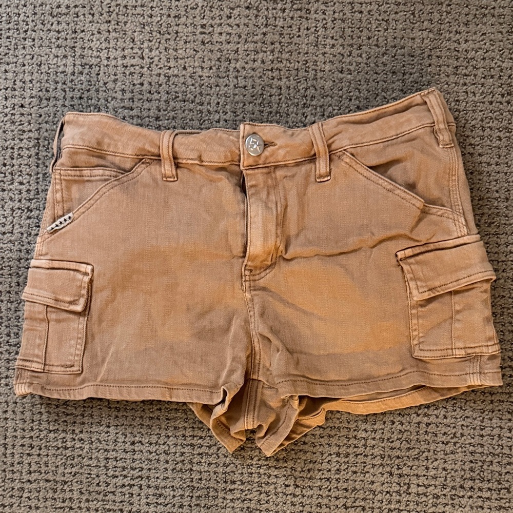 Women's Tan Cargo Shorts with Utility Pockets